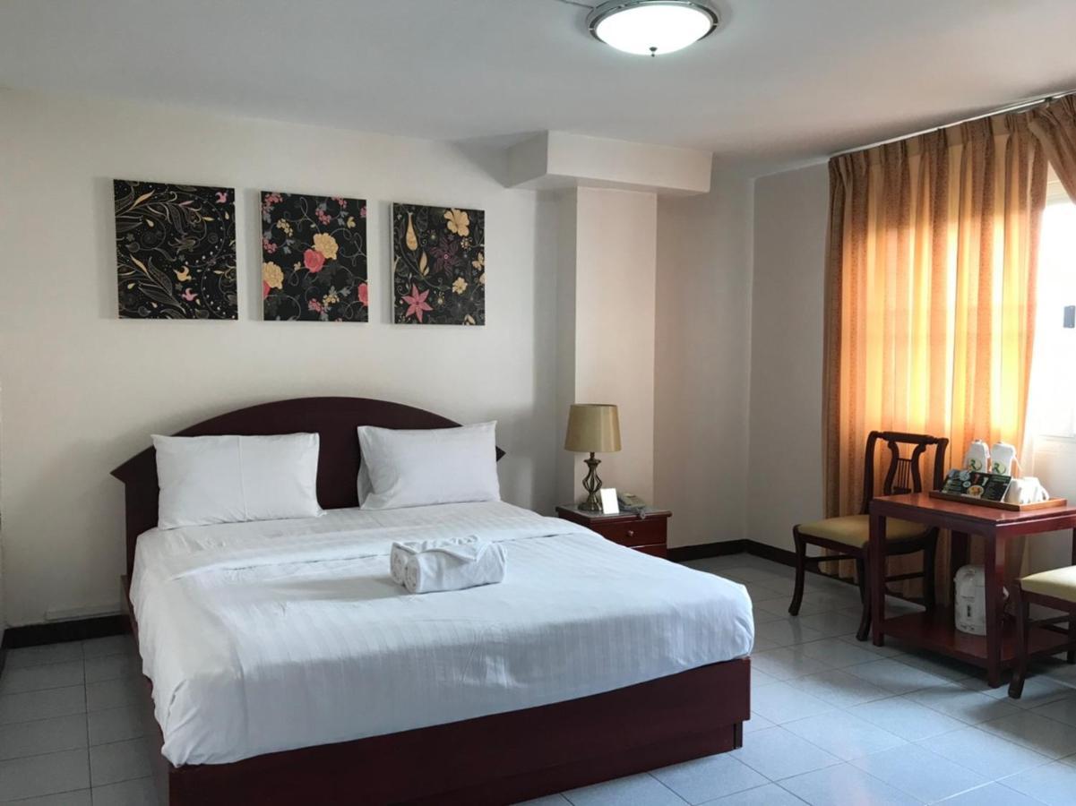 Regent Lodge Лампанг Екстер'єр фото